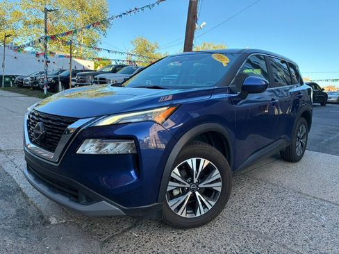 Used 2023 Nissan Rogue SV FWD image 1
