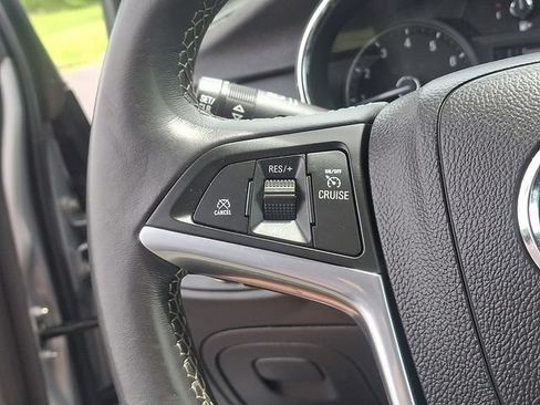 Used 2022 Buick Encore Preferred w/ Safety Package AWD/4WD image 20