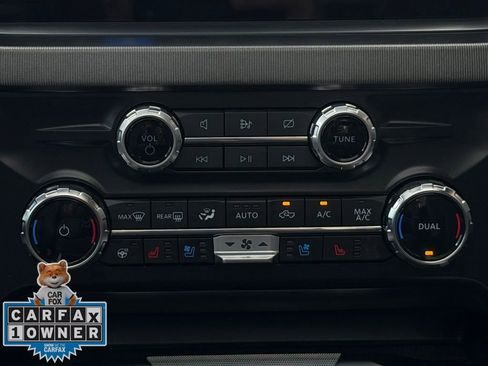 Used 2024 Ford F250 Platinum w/ FX4 Off-Road Package image 16