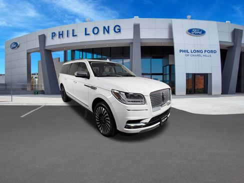 Used 2020 Lincoln Navigator L Black Label w/ Cargo Convenience Package AWD/4WD image 7
