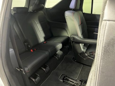 Used 2026 Chevrolet Traverse RS image 19