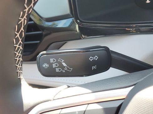 New 2025 Volkswagen Taos S image 15