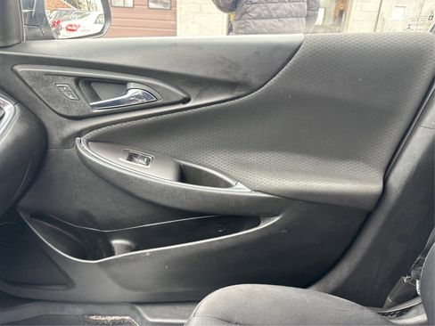 Used 2016 Chevrolet Malibu LT image 32