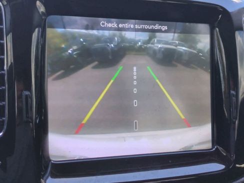 Used 2020 Jeep Compass Limited AWD/4WD image 19