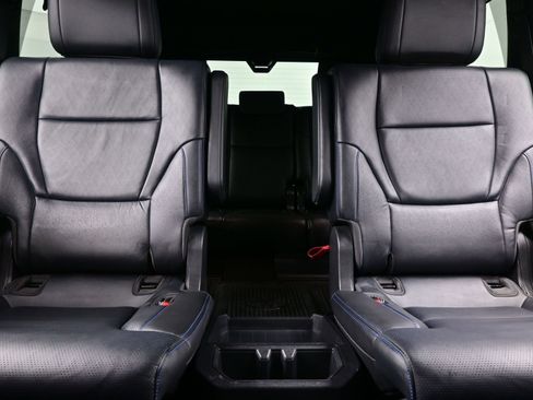 Used 2025 Toyota Sequoia Platinum image 17