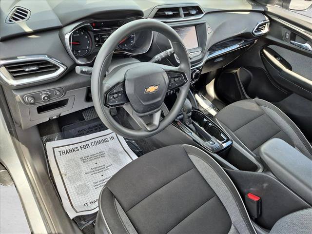 Used 2023 Chevrolet TrailBlazer LT FWD image 10