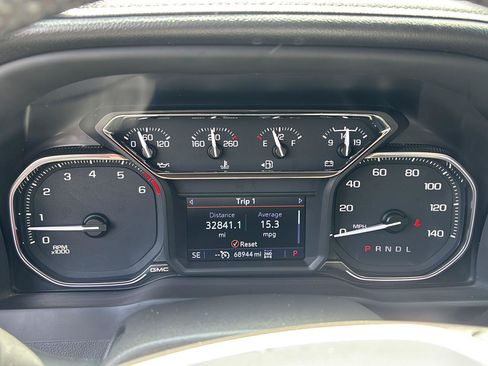 Used 2022 GMC Sierra 1500 SLT w/ SLT Premium Plus Package AWD/4WD image 3