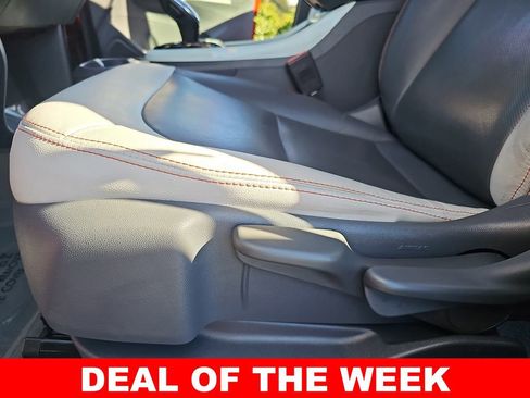 Used 2021 Chevrolet Bolt Premier w/ Infotainment Package image 27