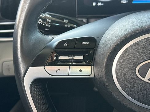 Used 2025 Hyundai Elantra Limited FWD image 34