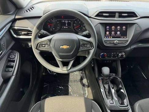 Certified 2023 Chevrolet TrailBlazer LT AWD/4WD image 13