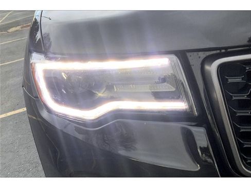 Used 2020 Jeep Grand Cherokee Limited X image 29