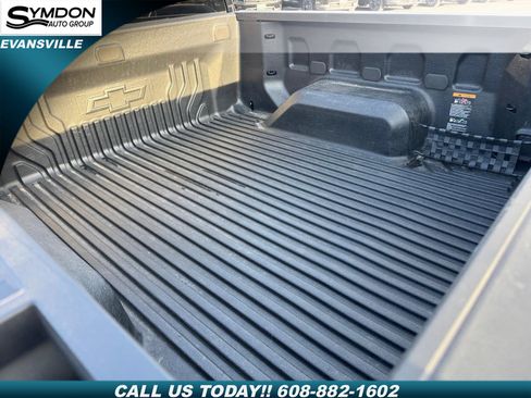 Used 2023 Chevrolet Silverado 1500 RST image 5