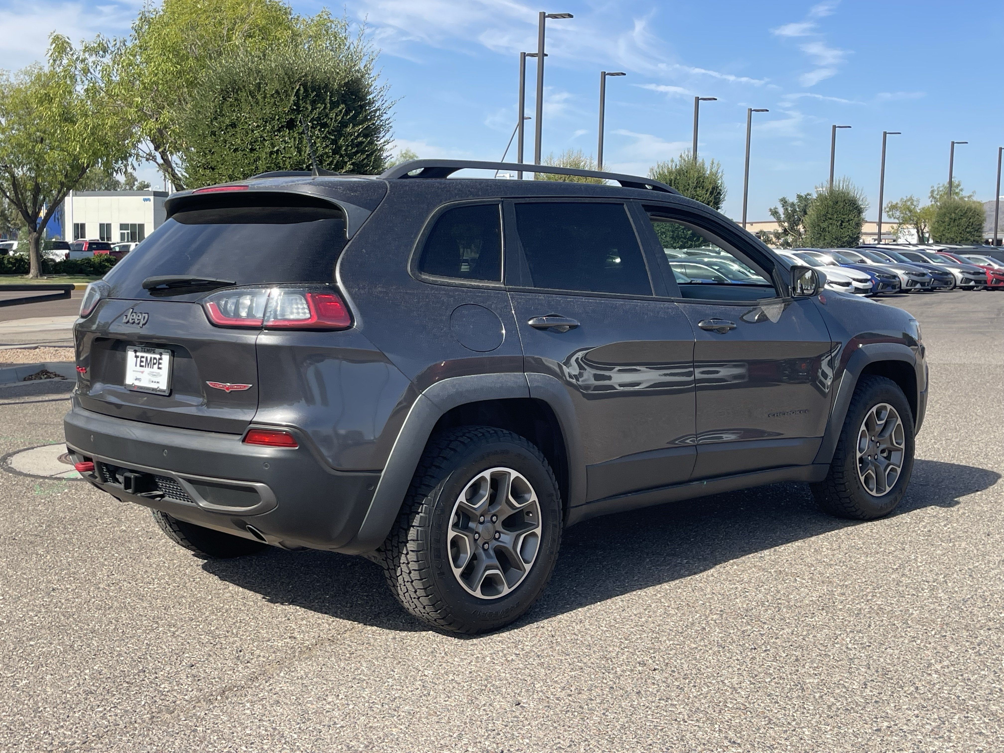 Used 2021 Jeep Cherokee Trailhawk w/ Sun, Sound & Nav Group AWD/4WD image 5