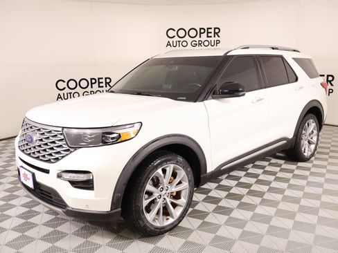 Used 2021 Ford Explorer Platinum w/ Equipment Group 601A AWD/4WD image 11