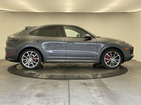Certified 2023 Porsche Cayenne GTS image 8