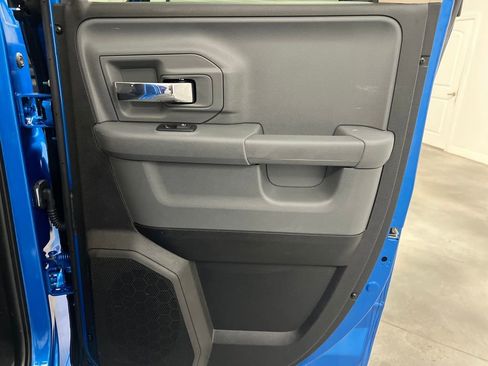 Used 2024 RAM 1500 Classic SLT image 19