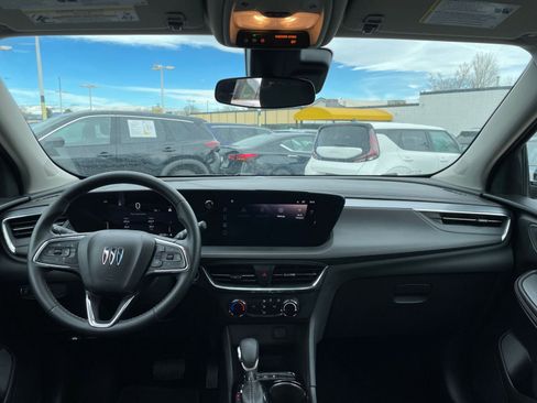 Used 2025 Buick Encore GX Preferred image 32