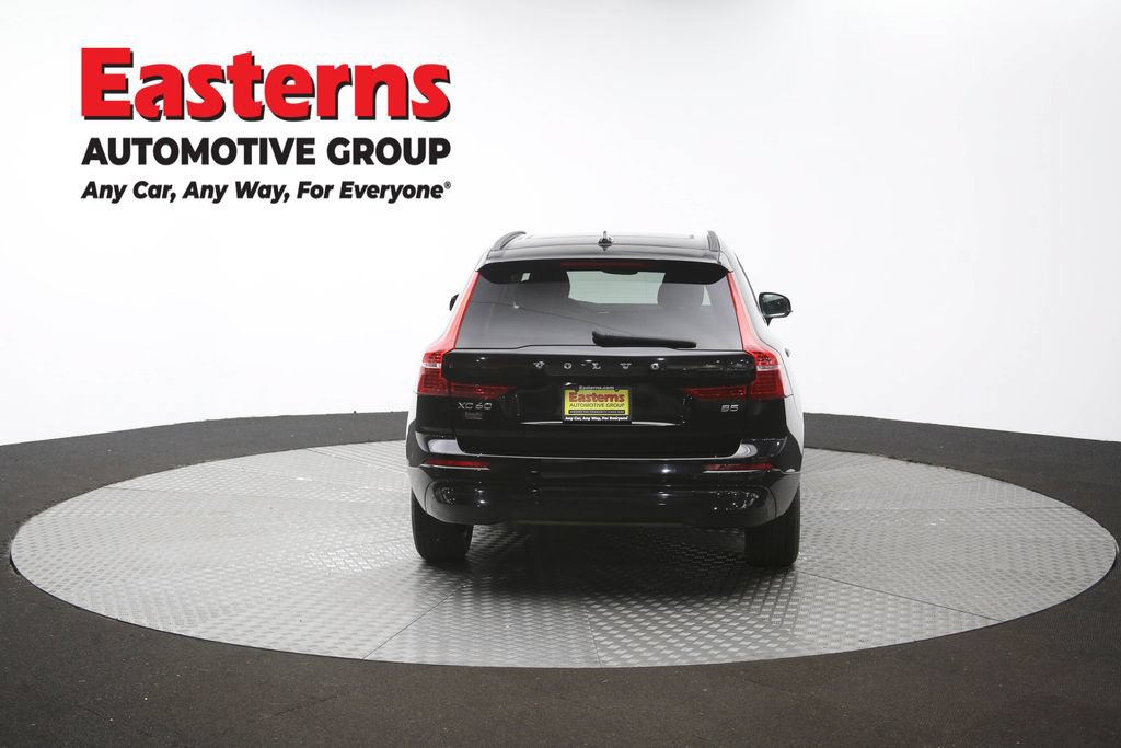 Used 2023 Volvo XC60 B5 Core FWD image 38