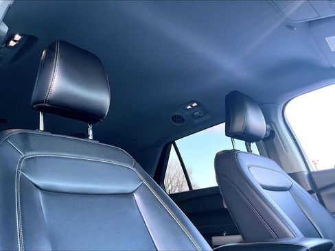 Certified 2023 Ford Explorer XLT w/ Equipment Group 202A image 21