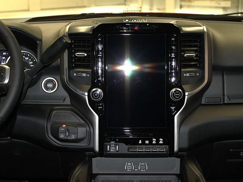 New 2026 RAM 2500 Big Horn AWD/4WD image 15