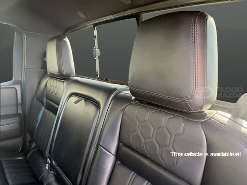 Used 2022 Nissan Frontier PRO-4X w/ Pro-4X Premium Package image 16