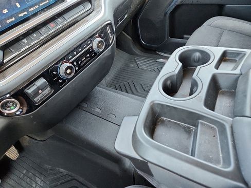 Used 2024 Chevrolet Silverado 3500 LT w/ Convenience Package image 20