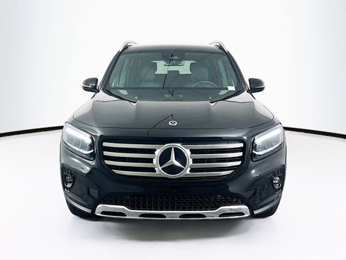 Used 2024 Mercedes-Benz GLB 250 image 2