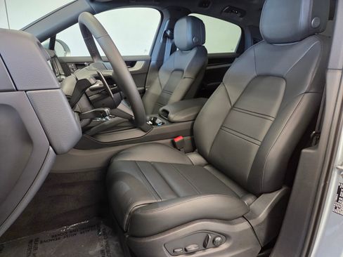 New 2026 Porsche Cayenne S AWD/4WD image 5