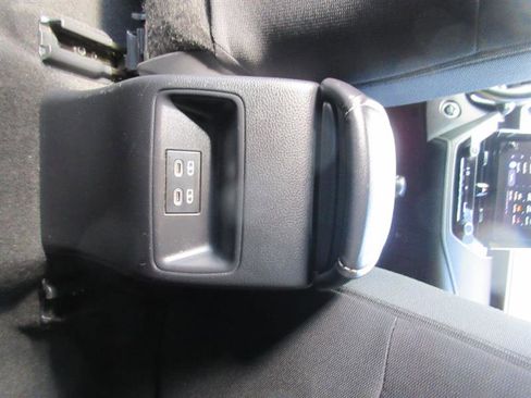 Used 2023 Toyota Corolla SE FWD image 23