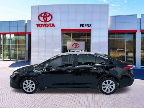 Used 2025 Toyota Corolla LE image 6