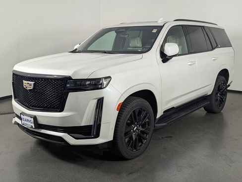 Used 2021 Cadillac Escalade Sport image 4