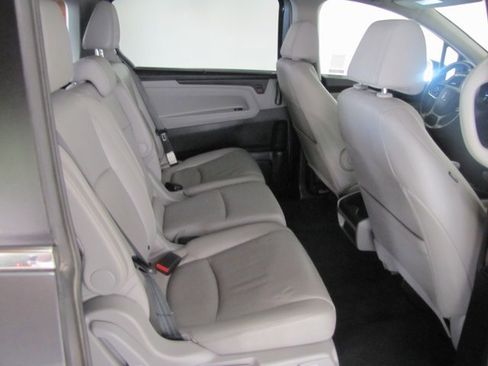 Certified 2019 Honda Odyssey EX-L image 13