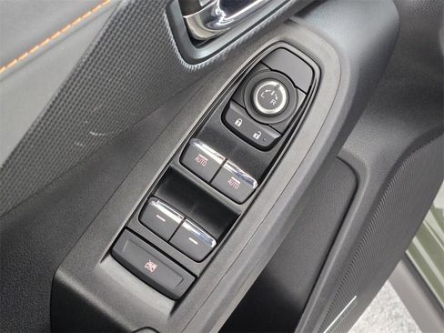 Certified 2025 Subaru Crosstrek 2.5i Limited w/ Crosstrek Mirror Package image 25