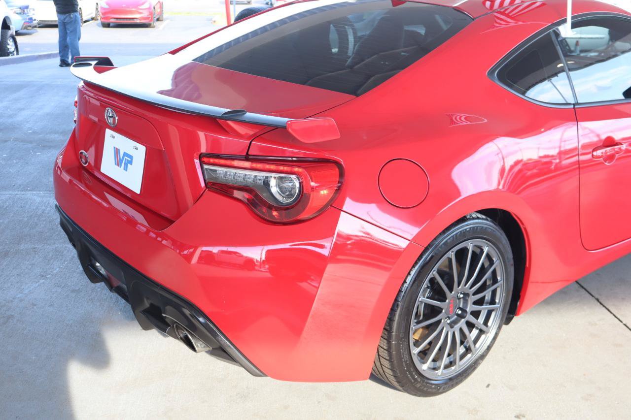 Used 2020 Toyota 86 RWD image 7