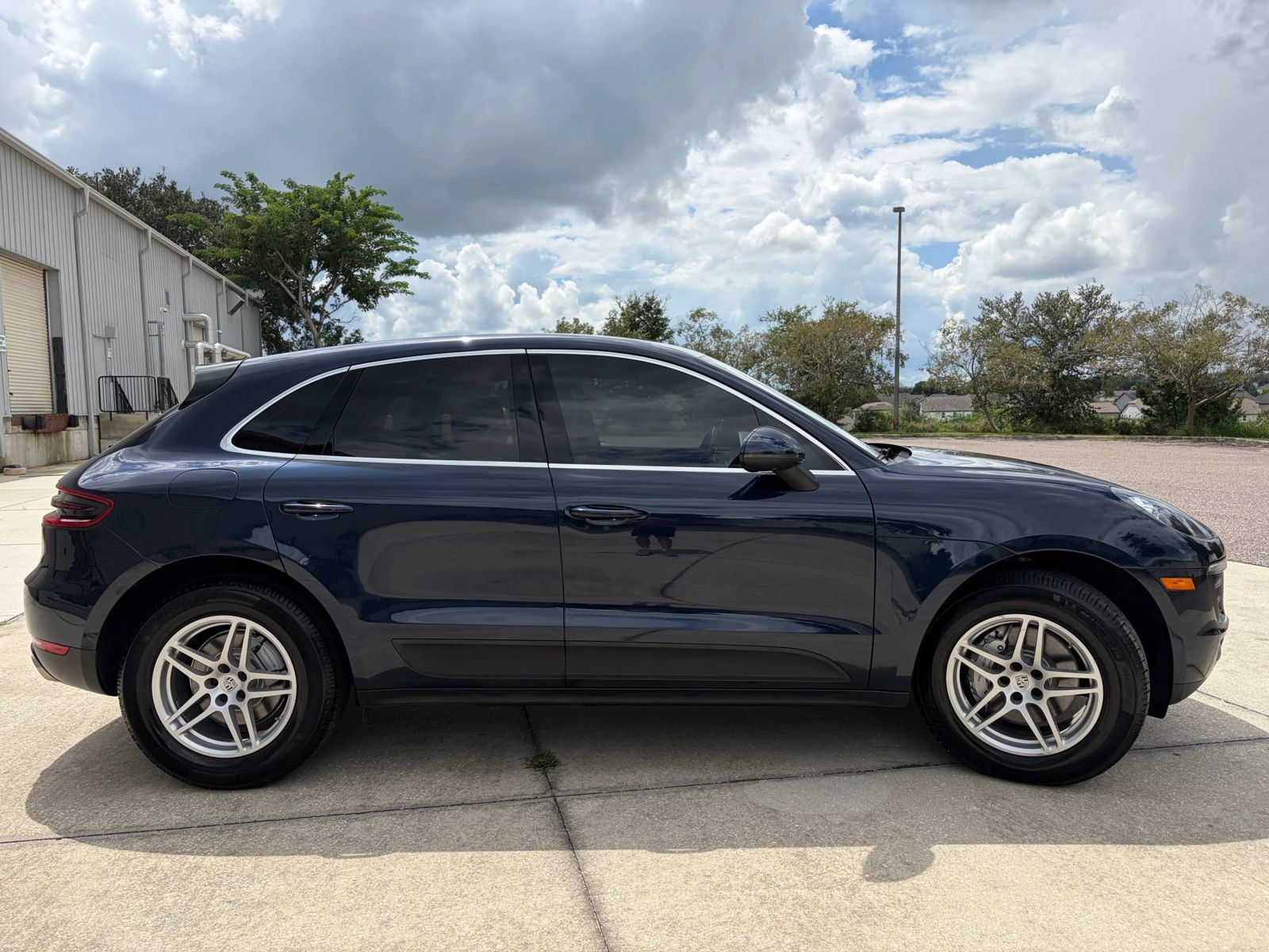 Used 2017 Porsche Macan S AWD/4WD image 11