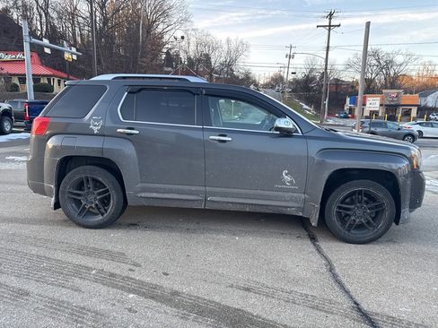 Used 2011 GMC Terrain SLT image 4