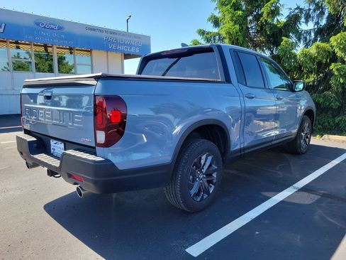 Used 2025 Honda Ridgeline Sport image 3
