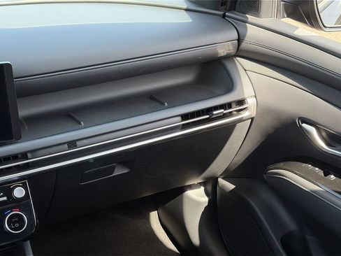 Certified 2025 Hyundai Santa Cruz SEL AWD/4WD image 15