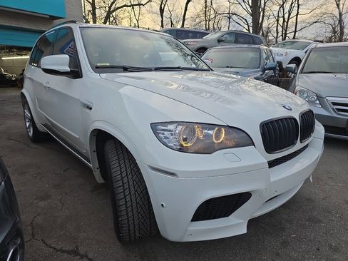 Used 2011 BMW X5 M image 19
