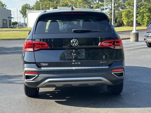 Used 2023 Volkswagen Taos SE AWD/4WD image 10