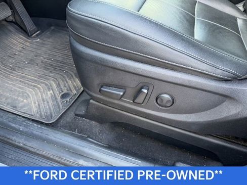 Used 2022 Kia Telluride EX w/ EX Premium Package image 13