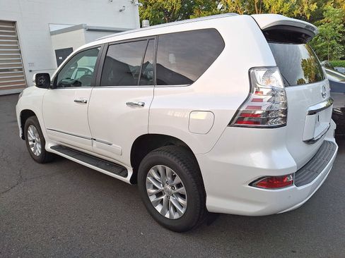 Used 2019 Lexus GX 460 Premium AWD/4WD image 6
