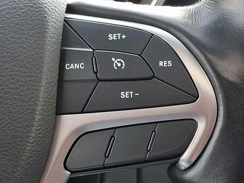 Used 2021 Jeep Grand Cherokee Limited w/ Premium Lighting Group image 25