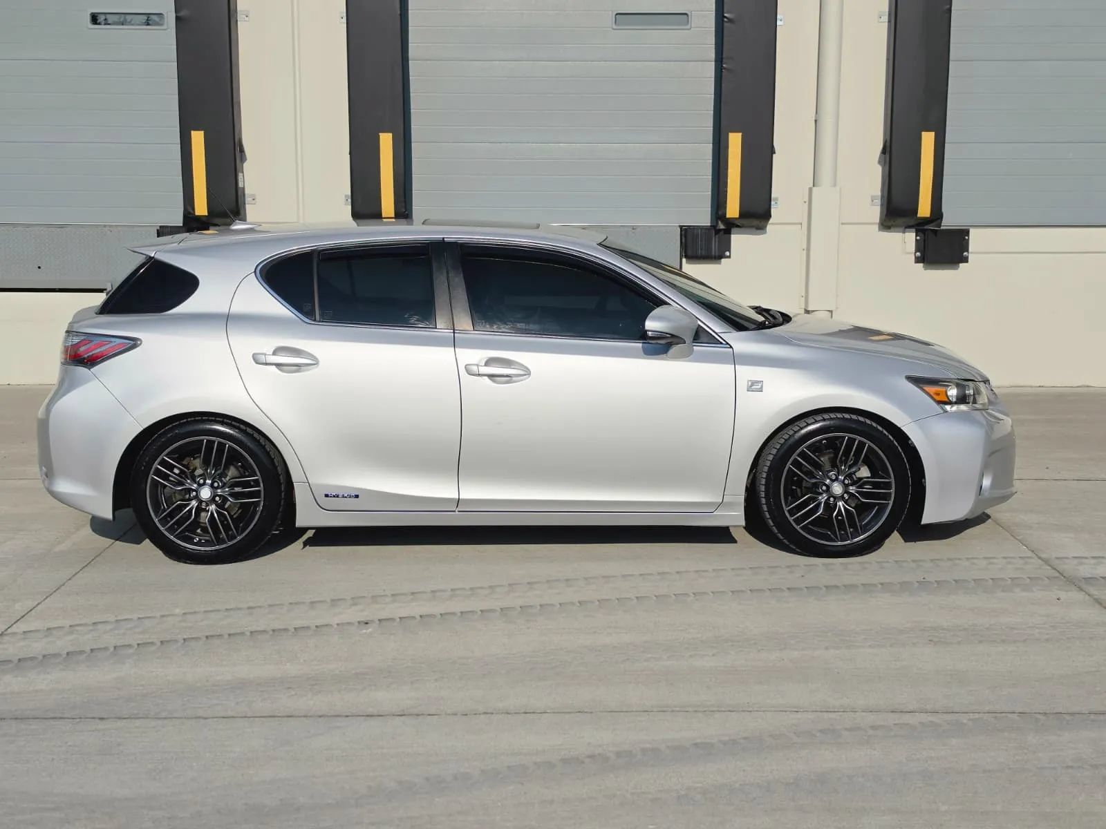 Used 2012 Lexus CT 200h Premium w/ F Sport Special Edition FWD image 6