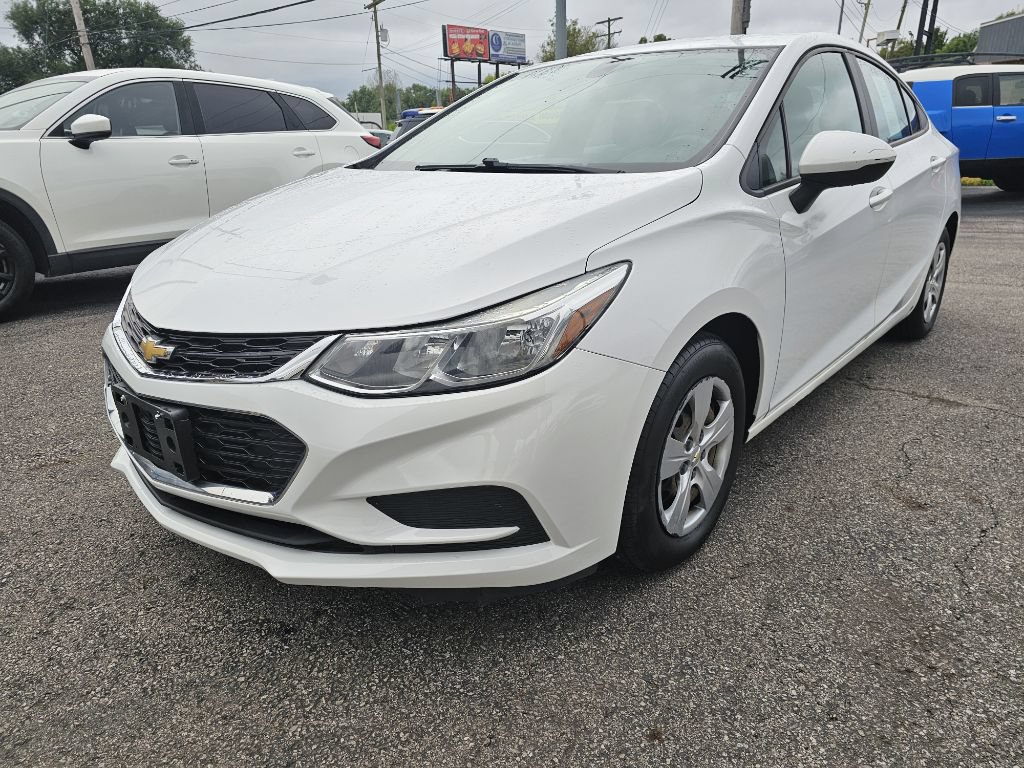 Used 2017 Chevrolet Cruze LS FWD image 8