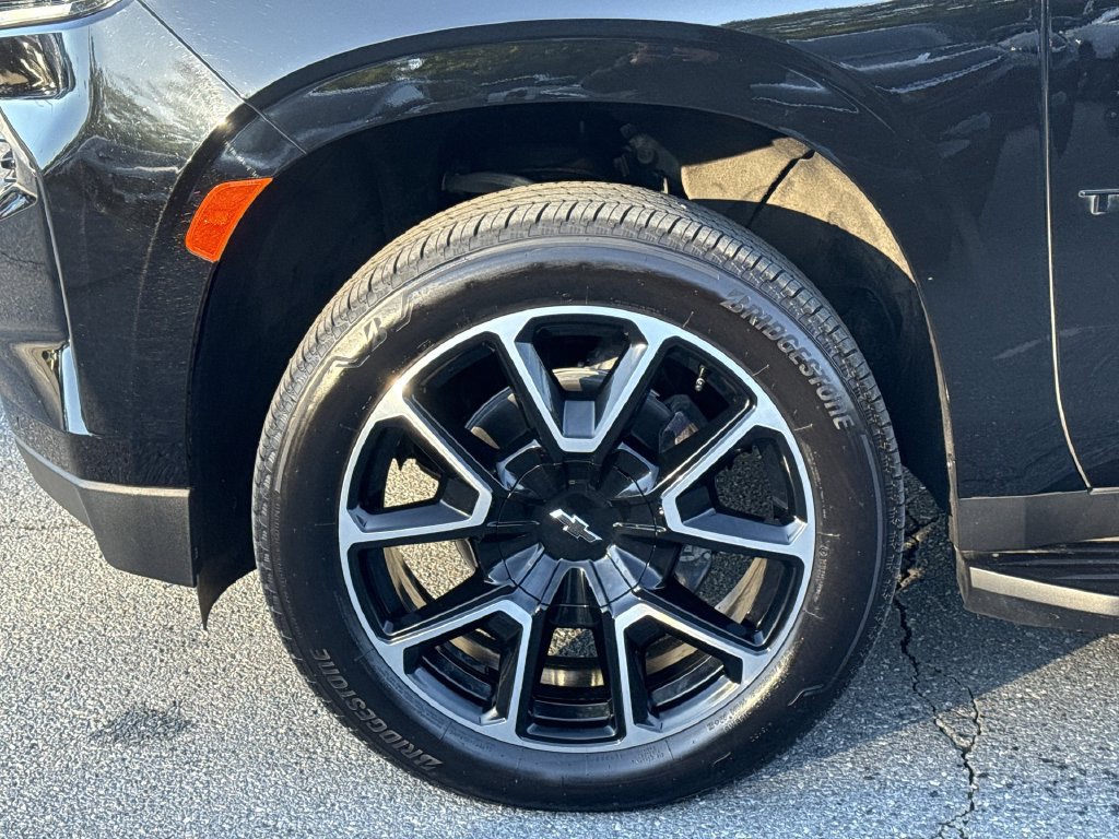 Used 2024 Chevrolet Tahoe RST w/ Luxury Package AWD/4WD image 19