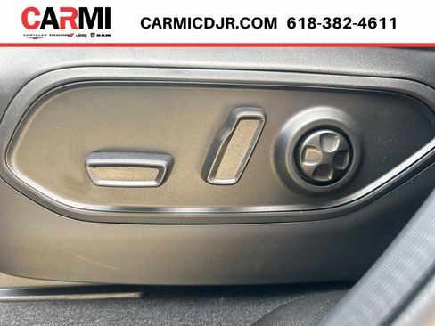 New 2026 Jeep Grand Cherokee Altitude AWD/4WD image 8
