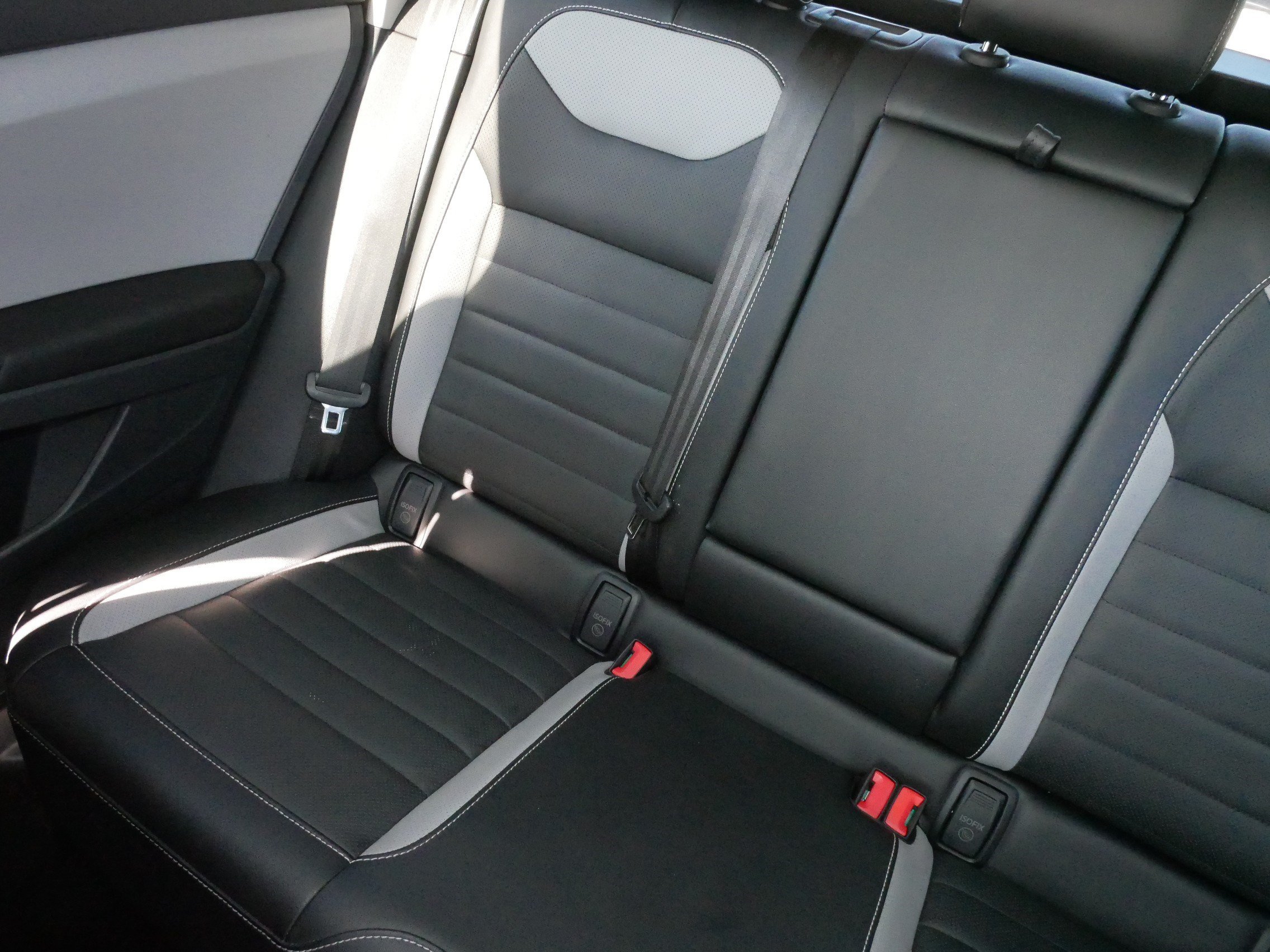 Certified 2023 Volkswagen Taos SEL AWD/4WD image 12