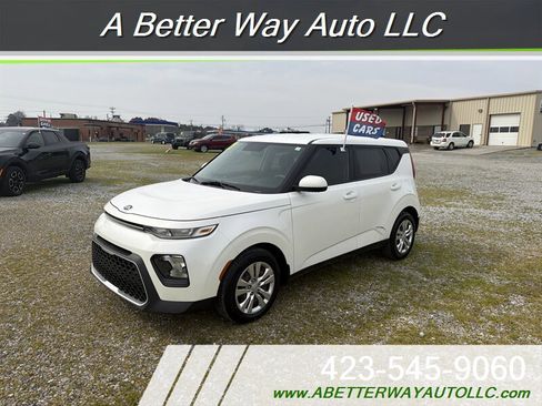 Used 2021 Kia Soul LX image 1