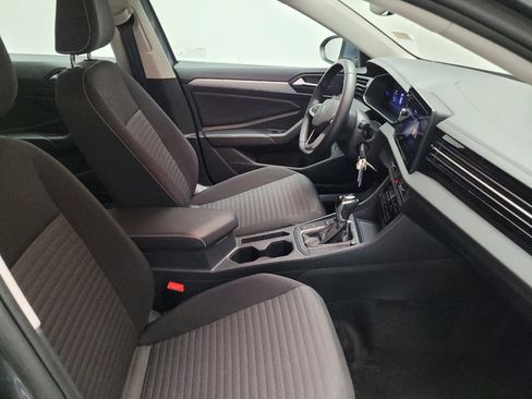 Used 2025 Volkswagen Jetta S image 21